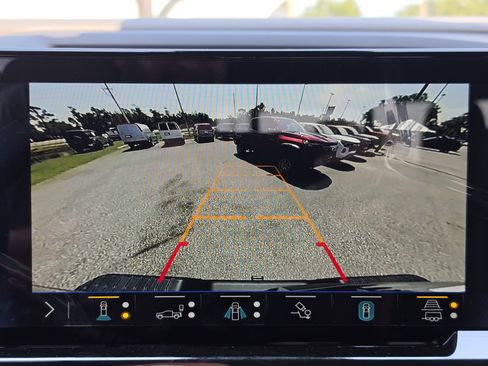 New 2026 Chevrolet Silverado 2500 ZR2 AWD/4WD image 31