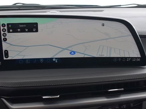 Used 2024 Cadillac XT4 Luxury w/ Cold Weather Package image 22