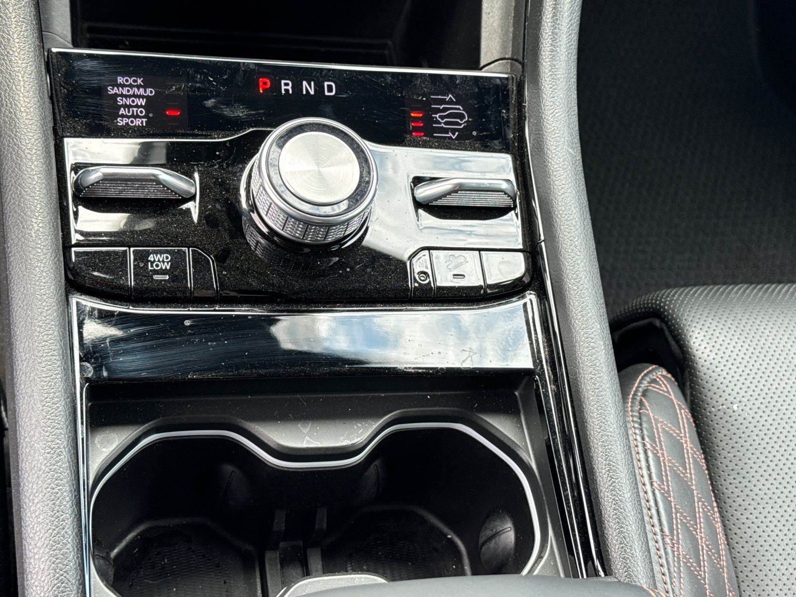 Used 2023 Jeep Grand Cherokee L Summit w/ Advanced Protech Group IV AWD/4WD image 16