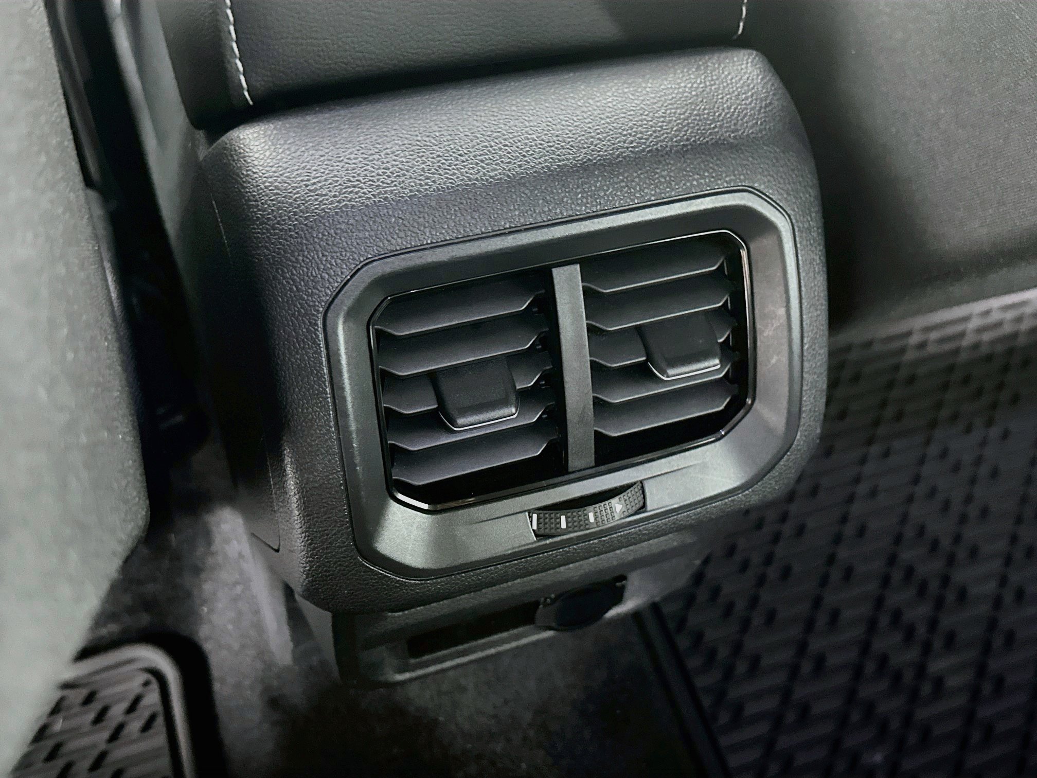 Used 2024 Volkswagen Tiguan S FWD image 25