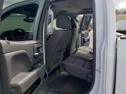 Used 2018 Chevrolet Silverado 1500 LT image 26