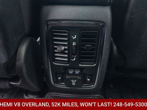 Used 2019 Jeep Grand Cherokee Overland AWD/4WD image 14