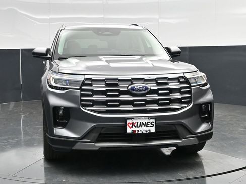 New 2026 Ford Explorer Active w/ Active Comfort Package AWD/4WD image 7