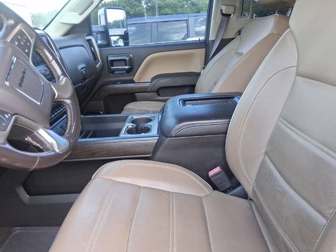 Used 2018 GMC Sierra 3500 Denali w/ Duramax Plus Package AWD/4WD image 16