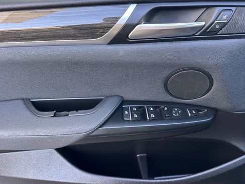 Used 2017 BMW X3 sDrive28i image 10