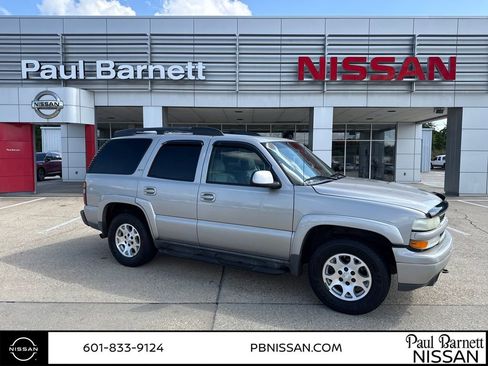 Used 2006 Chevrolet Tahoe Z71 w/ Z71 Preferred Equipment Group RWD image 3