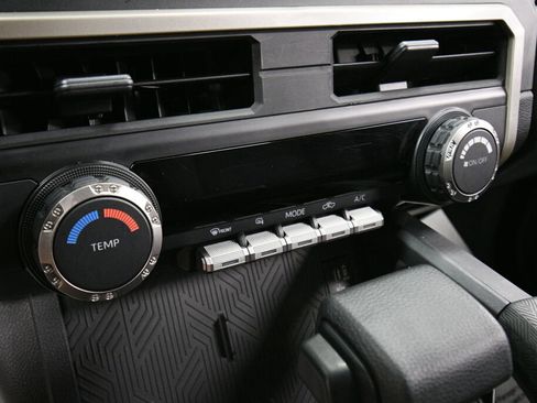 Certified 2025 Toyota Tacoma SR image 22