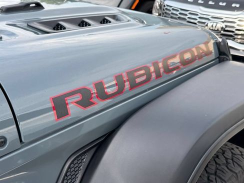 Used 2025 Jeep Wrangler Unlimited Rubicon AWD/4WD image 18
