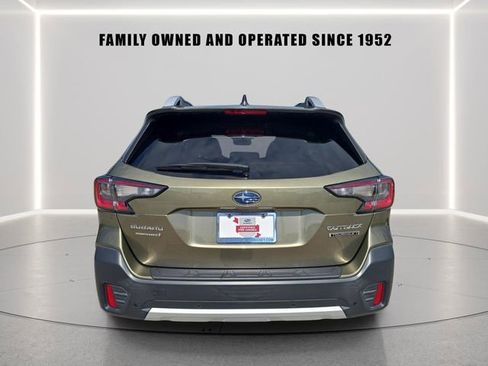 Certified 2022 Subaru Outback Touring XT w/ Popular Package #2 AWD/4WD image 4