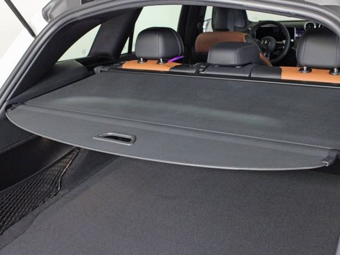 Certified 2025 Mercedes-Benz GLC 43 AMG 4MATIC image 10