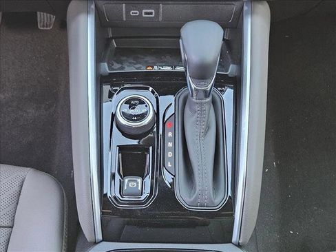 New 2026 Chevrolet Colorado ZR2 w/ Technology Package AWD/4WD image 13