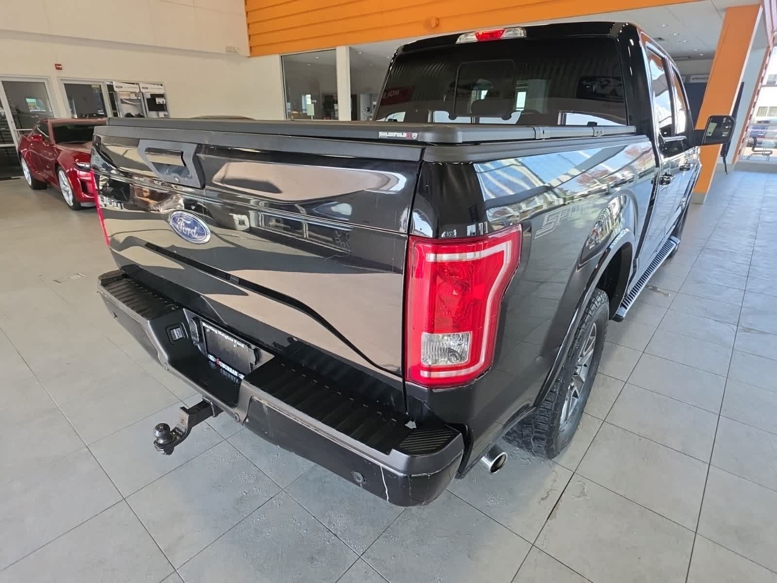 Used 2017 Ford F150 XLT w/ Equipment Group 302A Luxury AWD/4WD image 7