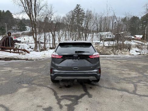 Certified 2022 Ford Edge SEL w/ Convenience Package image 3