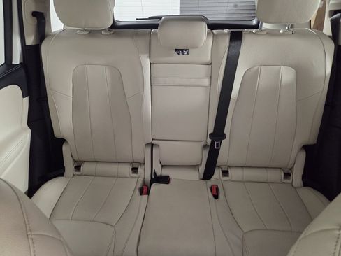 Used 2020 Mercedes-Benz GLB 250 image 21