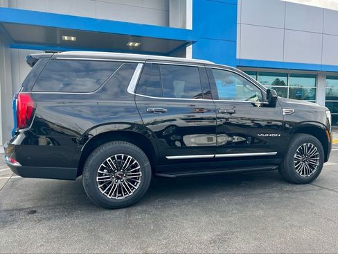 New 2026 GMC Yukon Elevation w/ LPO, Floor Liner Package image 4