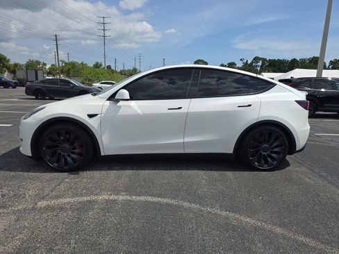 Used 2022 Tesla Model Y Performance AWD/4WD image 6