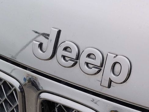 Used 2015 Jeep Compass Sport FWD image 11