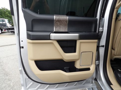 Used 2019 Ford F250 Lariat w/ Lariat Ultimate Package AWD/4WD image 29