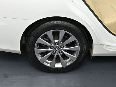 Used 2017 Toyota Camry XLE image 33