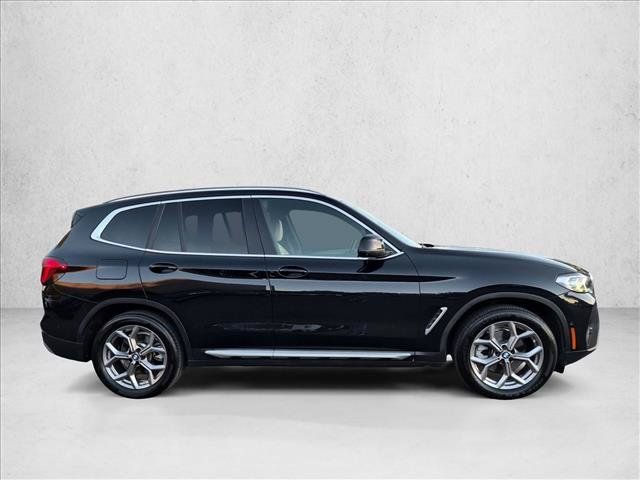 Used 2023 BMW X3 xDrive30i w/ Convenience Package AWD/4WD image 4