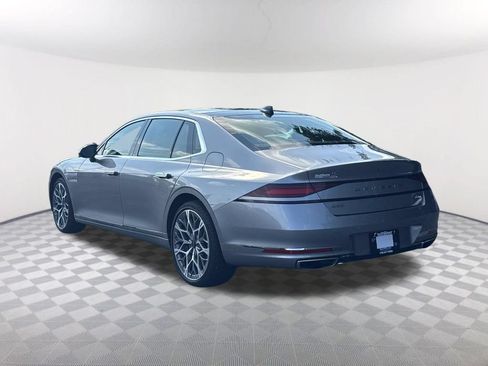 Used 2025 Genesis G90 3.5T AWD/4WD image 7