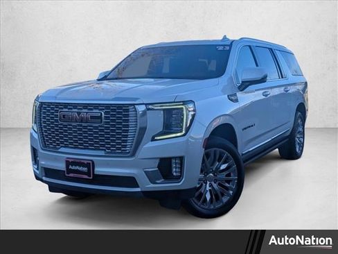 Used 2023 GMC Yukon XL Denali image 1