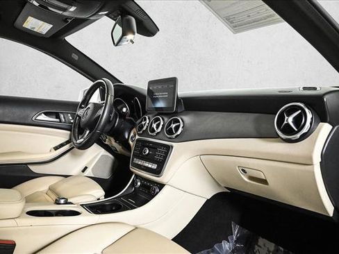 Used 2020 Mercedes-Benz GLA 250 GLA 250 image 23