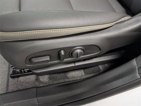 New 2026 Chevrolet Trax ACTIV w/ Driver Confidence Package image 11