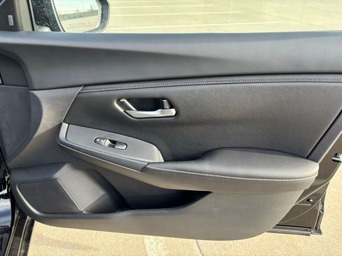 Used 2025 Nissan Sentra SV image 12