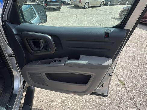 Used 2010 Honda Ridgeline RT image 19