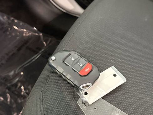 Used 2020 Jeep Wrangler Sport image 36