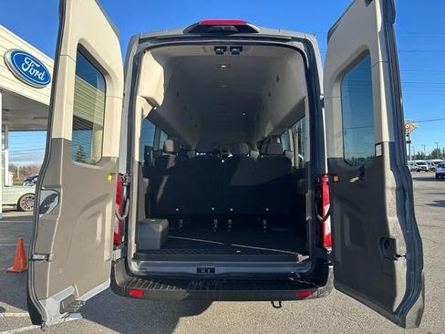 Used 2022 Ford Transit 350 XLT image 24
