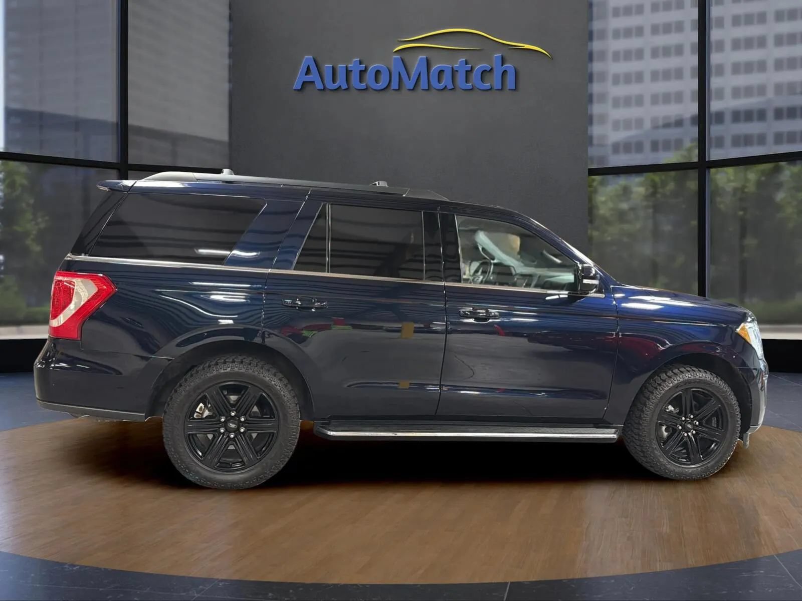 Used 2021 Ford Expedition XLT AWD/4WD image 12