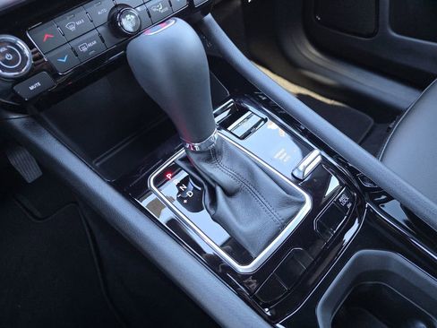 New 2026 Jeep Compass Limited image 15