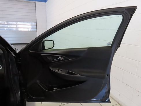 Used 2023 Chevrolet Malibu LT image 28