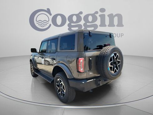 New 2026 Ford Bronco Outer Banks AWD/4WD image 2