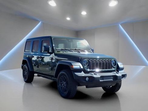 Used 2024 Jeep Wrangler Unlimited Sport AWD/4WD image 27