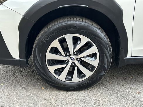 Certified 2023 Subaru Outback 2.5i image 10