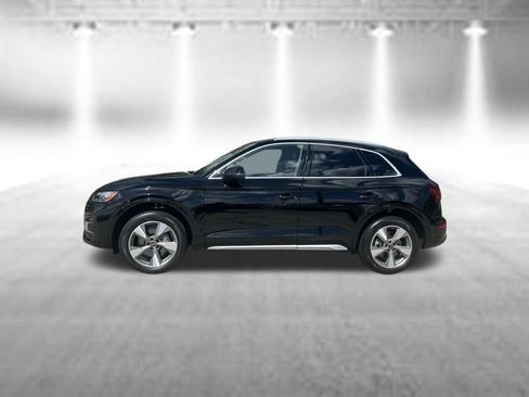 Used 2023 Audi Q5 2.0T Premium Plus w/ Premium Plus Package AWD/4WD image 2