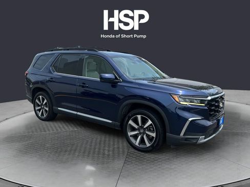 Used 2023 Honda Pilot Touring image 7