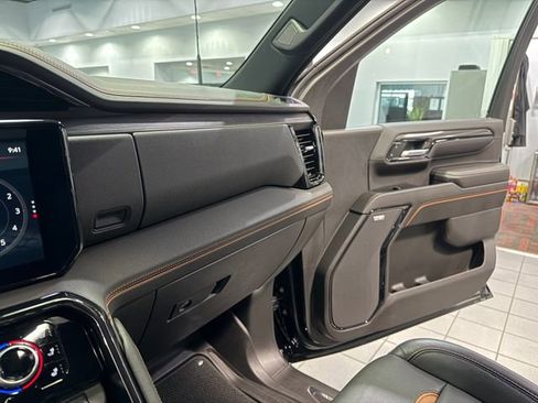 Used 2024 GMC Sierra 2500 AT4 w/ AT4 Premium Plus Package image 27