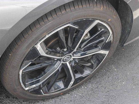 Used 2025 Nissan Altima 2.5 SR image 17