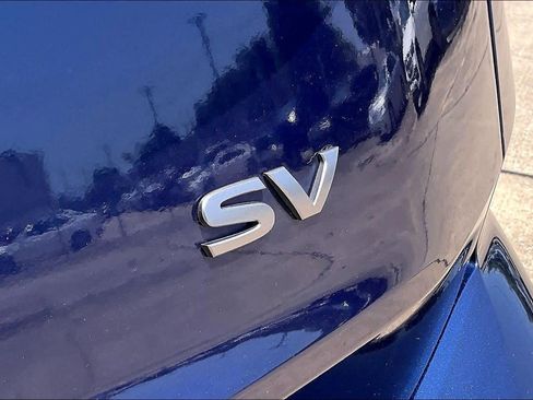 Used 2024 Nissan Rogue SV FWD image 10