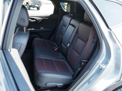 Used 2025 Chevrolet Blazer RS FWD image 8