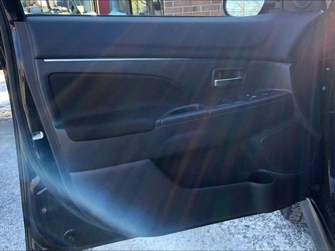 Used 2024 Mitsubishi Outlander Sport ES image 22