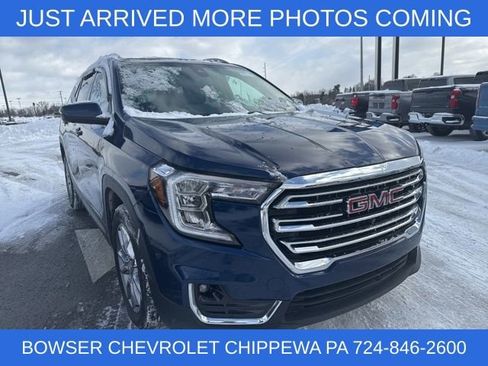 Used 2022 GMC Terrain SLT w/ Infotainment Package II image 13