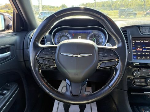 Used 2022 Chrysler 300 S RWD image 31