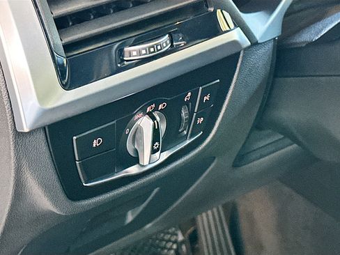 Used 2021 BMW X3 sDrive30i w/ Premium Package image 10