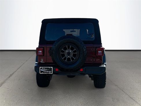 Used 2022 Jeep Wrangler Unlimited Sport image 6