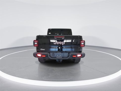 Used 2025 Jeep Gladiator Mojave image 7